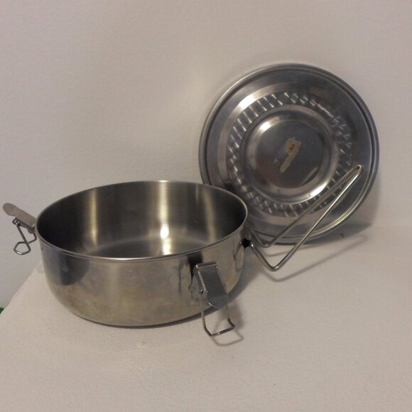 Stainless Steel Food Container with Handle - Picture 1 of 7